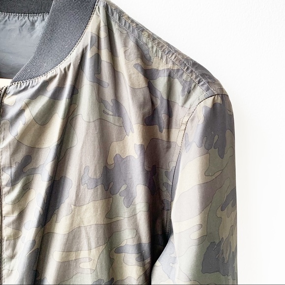 Zara Man Light Bomber Camo Print Jacket - Picture 3 of 13